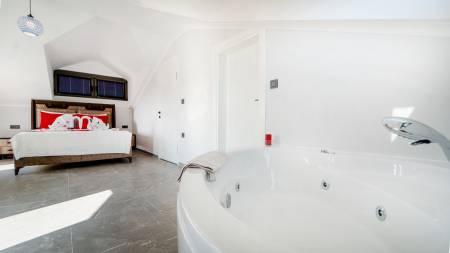 jacuzzi