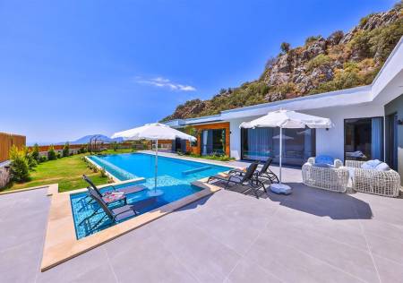 Modern Villa with Private Pool, Private Garden, Heated Indoor Pool, Jacuzzi, Sauna, Pool Terrace in Kalkan