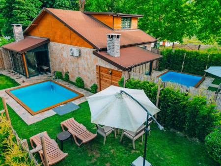 Comfortable Villa with Lush Green Garden, Heated Private Pool and Stone Fireplace in Sapanca