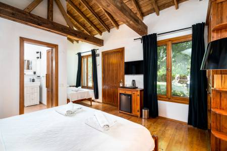 Ephesus Lodge Hotel - Kuşadası Kirazlı Köyünde Doğa İçinde Konsept Odalı Butik Otel (Gece Odası)