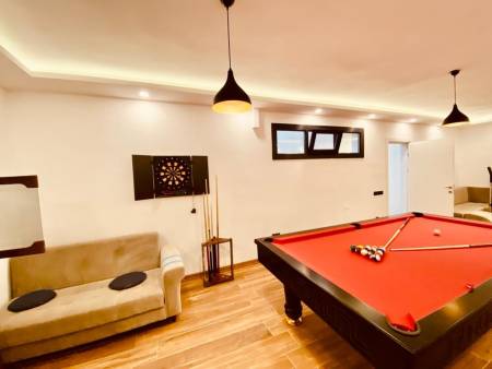 game  room