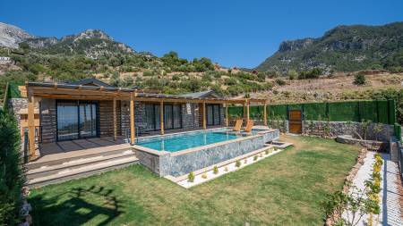Luxury Villa with Sheltered Private Pool and Private Garden, Jacuzzi, Unique Nature and Sea View in Fethiye, Kirme