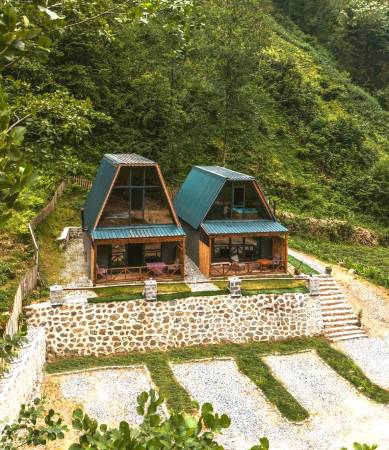 Amazing Bungalow with Lush Green Valley View, Jacuzzi, Fireplace Stove in Rize Camlihemsin