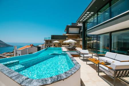 Deluxe Villa with Unique Sea and Nature View, Jacuzzi, Private Indoor and Outdoor Pool in Kalkan Ortaalan