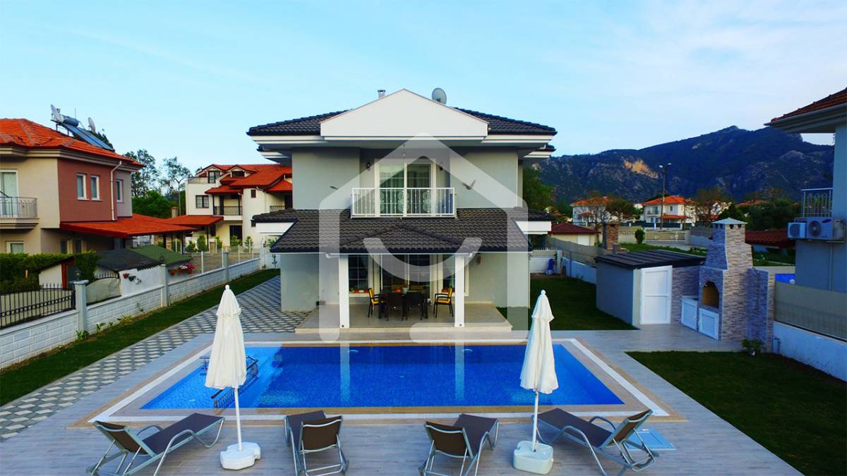 villa exterior