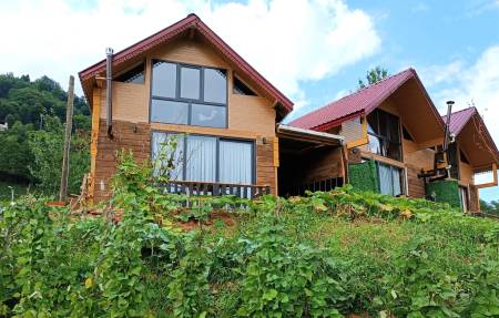 Authentic Bungalow with Magnificent Nature View, Kitchen Stove and Balcony in Rize Camlihemsin
