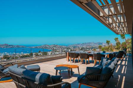 Bodrum Yalıkavak’ta Deniz Manzaralı, Özel havuzlu Muhteşem Rezidans Daire