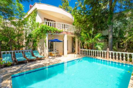 Comfortable Villa with Partial Sea View, Pool Terrace and Private Pool, in a Wonderful Location in Kalkan