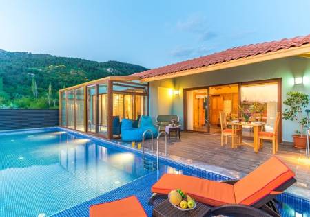 Comfortable Villa with Private Pool, Heated Indoor Jacuzzi Pool, Pool Terrace, Barbeque in Kalkan Islamlar