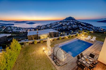 Comfortable Villa with Magnificent Sea View, Private Pool, Pool Terrace, Private Garden in Bodrum Yalikavak