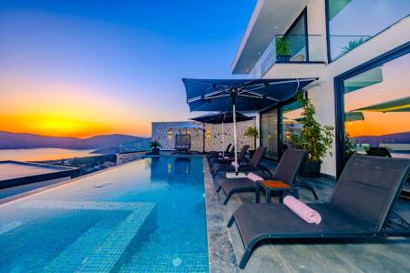 Stylish Villa with Magnificent Sea View, Private Pool, Pool Terrace, Veranda in Kalkan