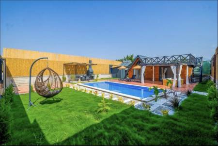 Comfortable Bungalow with Sheltered Private Pool, Private Garden, Jacuzzi in Fethiye Camkoy